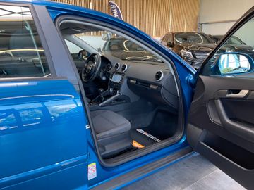 Audi A3 Sportback 1.8 TFSI Attraction *NAVI*PDC*TÜV*