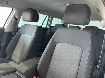 Volkswagen Passat Variant - 8