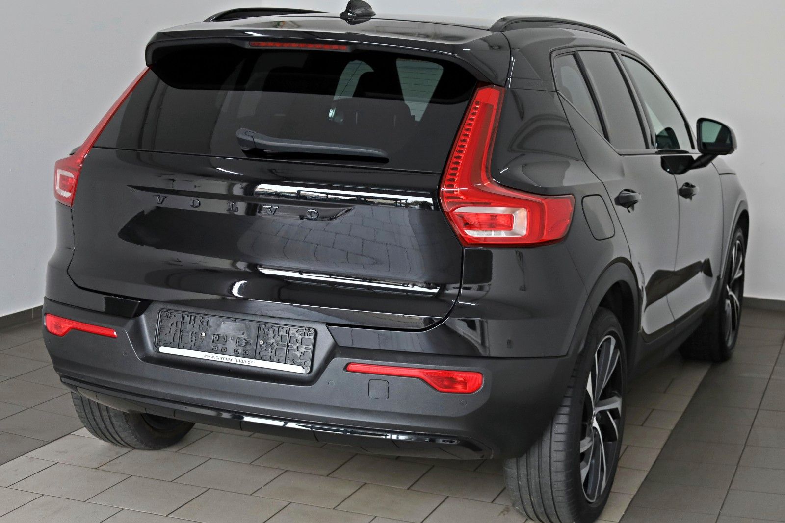 Fahrzeugabbildung Volvo XC40 T5 R Design Recharge Leder,Navi,LED,Kamera