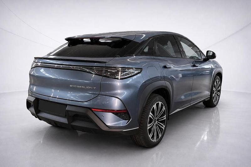 BYD SEALION 7 Comfort 82.5 kWh Pano/360°/WPU/ACC/SHZ imagem 3