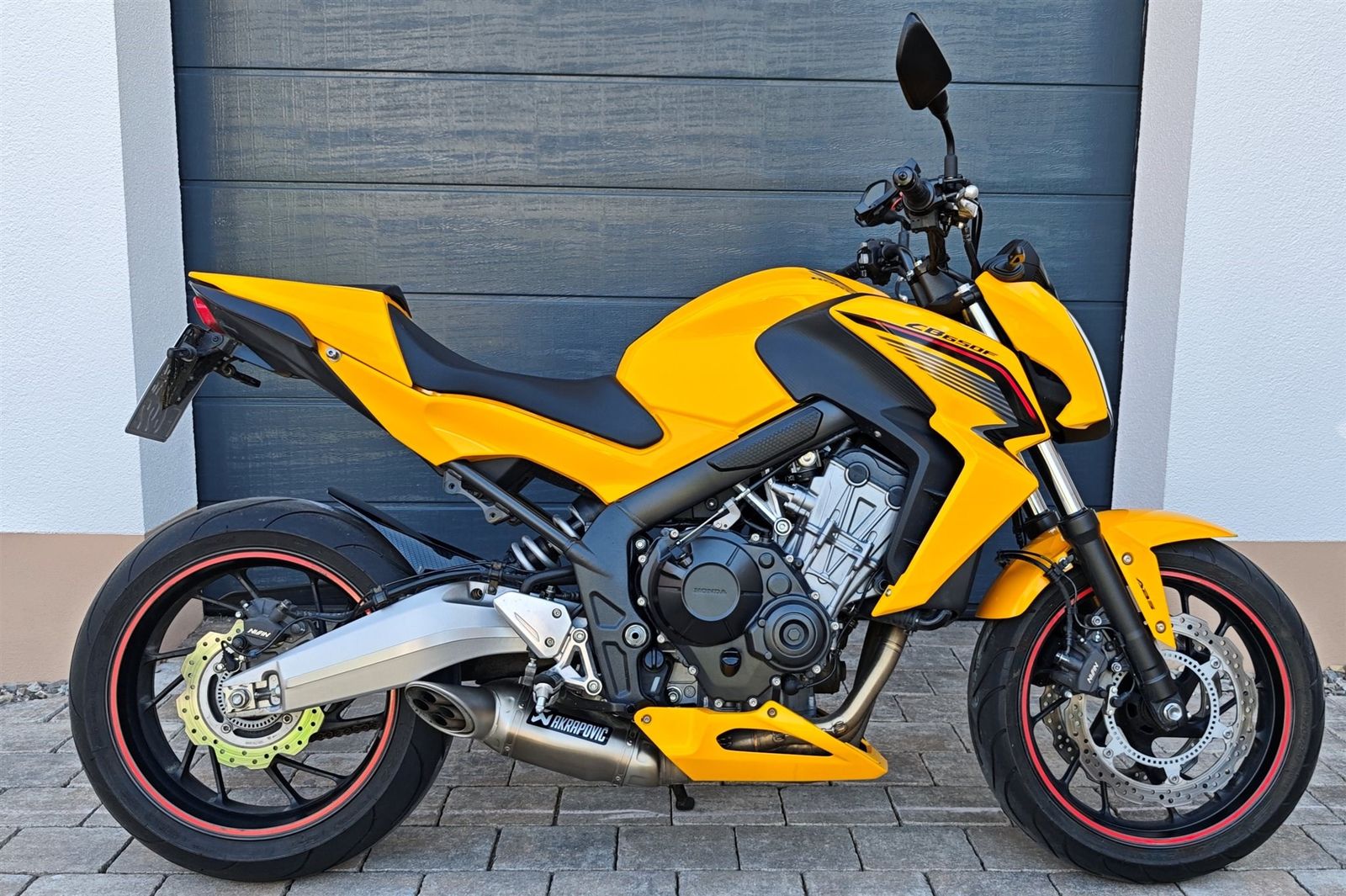 Fahrzeugabbildung Honda CB650F CB650FA Bee Yellow