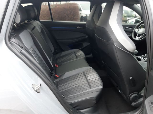 Golf Variant R-Line 2,0 TDI SCR 110 kW (150 PS)
