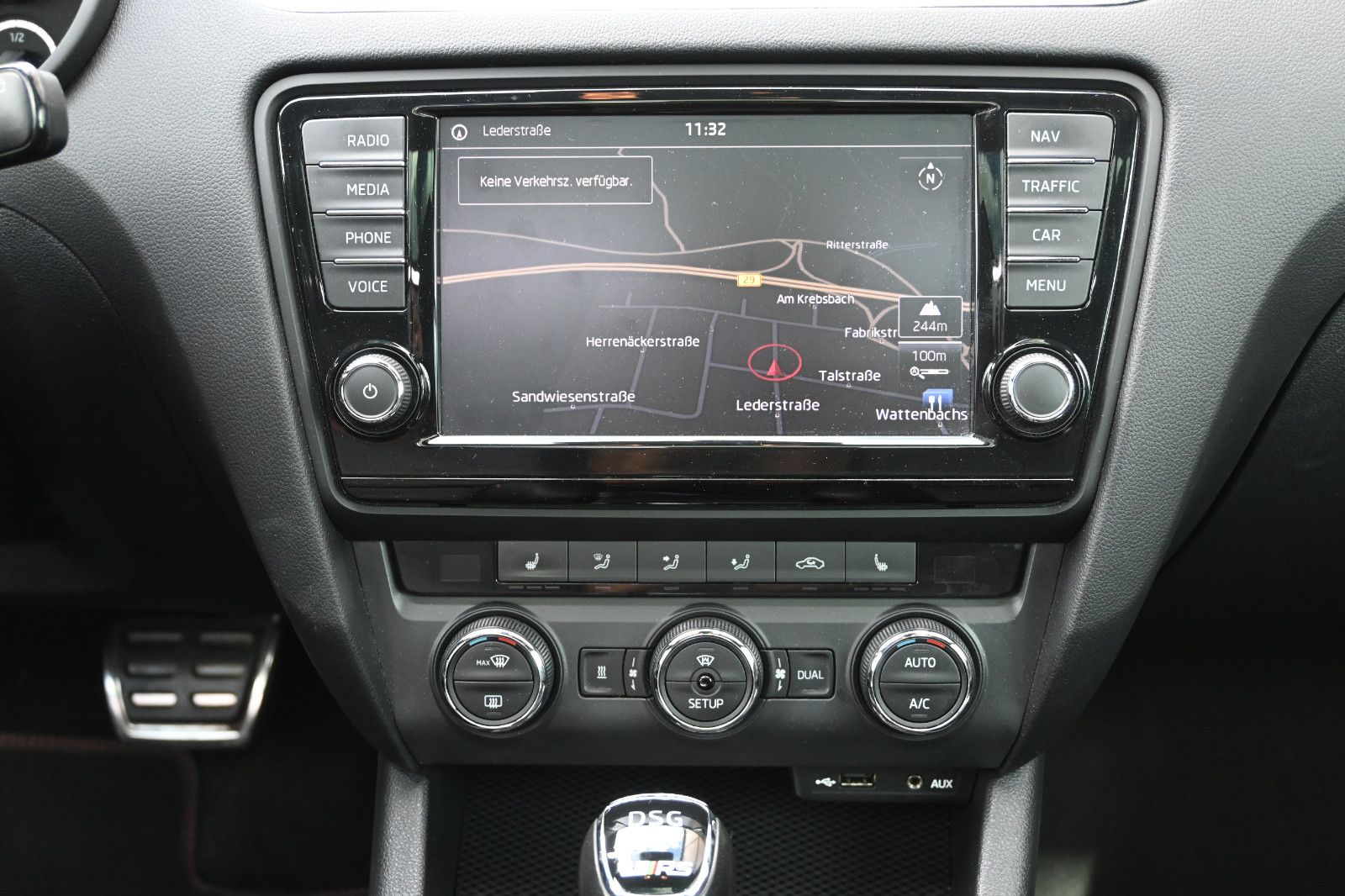 Fahrzeugabbildung SKODA Octavia 2.0 TDI Green tec DSG RS Combi °AHK°STHZ