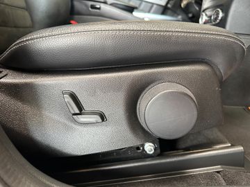 MYAUTOCENTER – Gebraucht- und Jahreswagen mit Werkstattservice in Pfaffenhofen Mercedes-Benz GLK 220 *AdaptivesFahrwerk*BI-XENON*TEMPO*