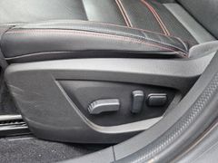 Fahrzeugabbildung Arkana R.S. Line 1.3 TCe 140 EDC , BOSE  Leder L