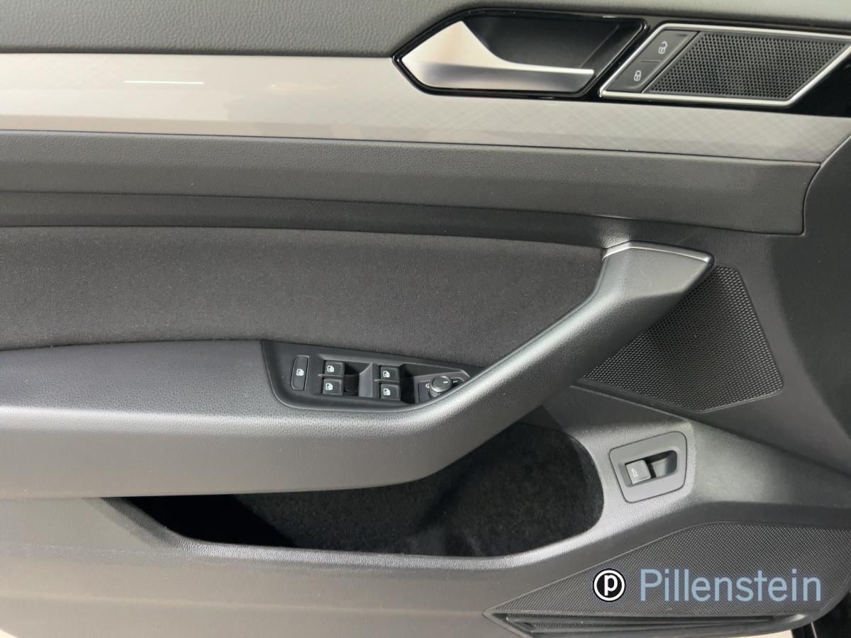 Volkswagen Passat Variant - Bild 7