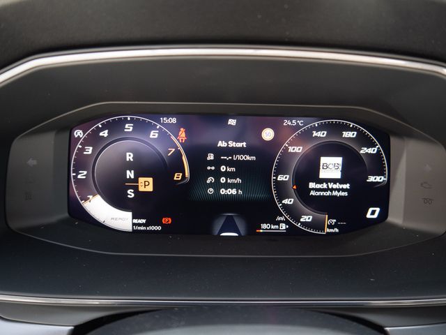 Leon 1.5 TSI MEMORY PDC KAMERA NAVI ACC LED