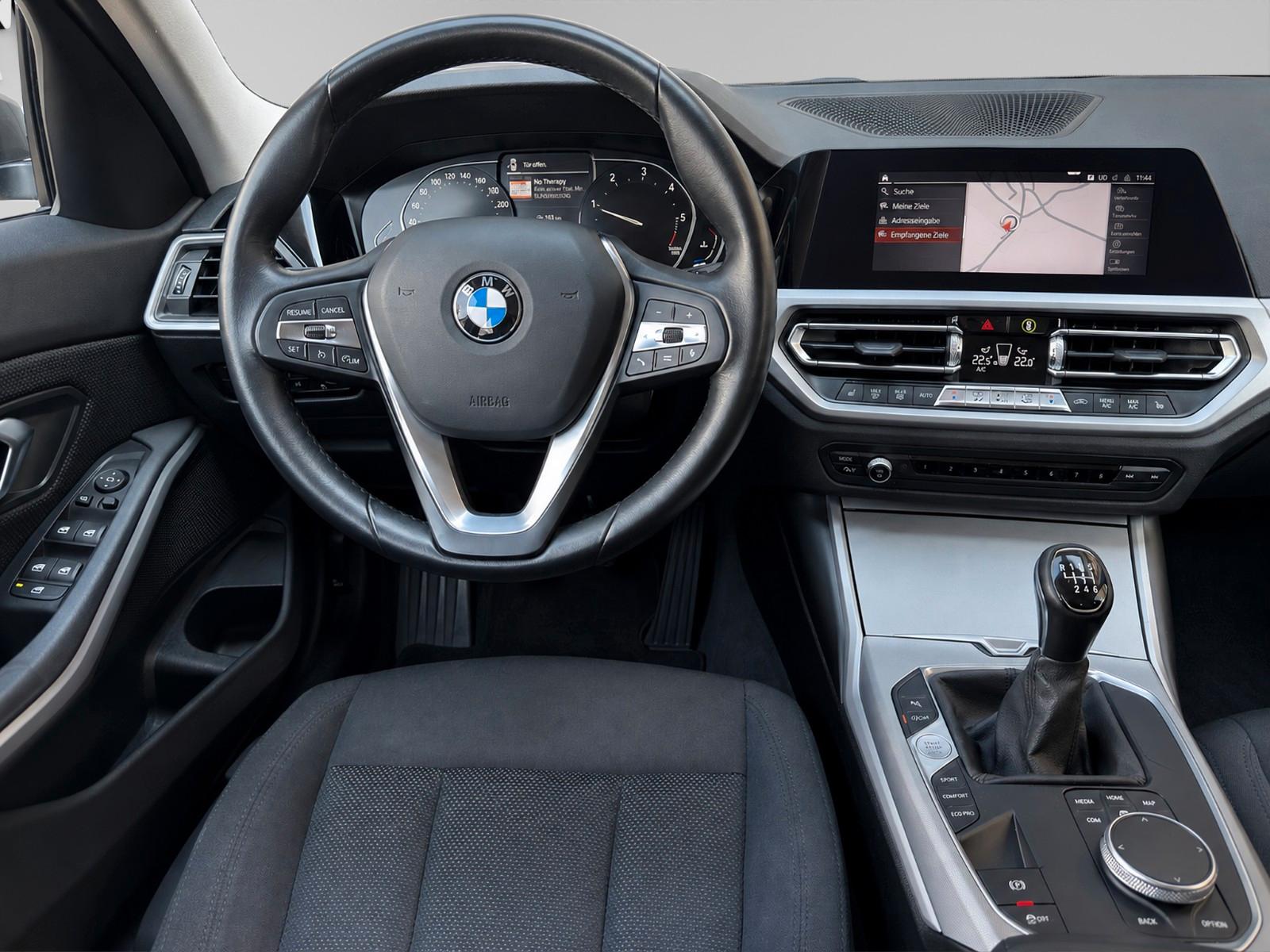 BMW 3 Series d Advantage DAB+ NAVI TEMP CARPLAY SHZ PDC, миниатюра 17