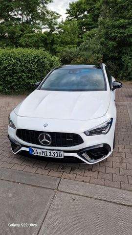 MERCEDES-BENZ CLA 35 AMG Shooting Brake
