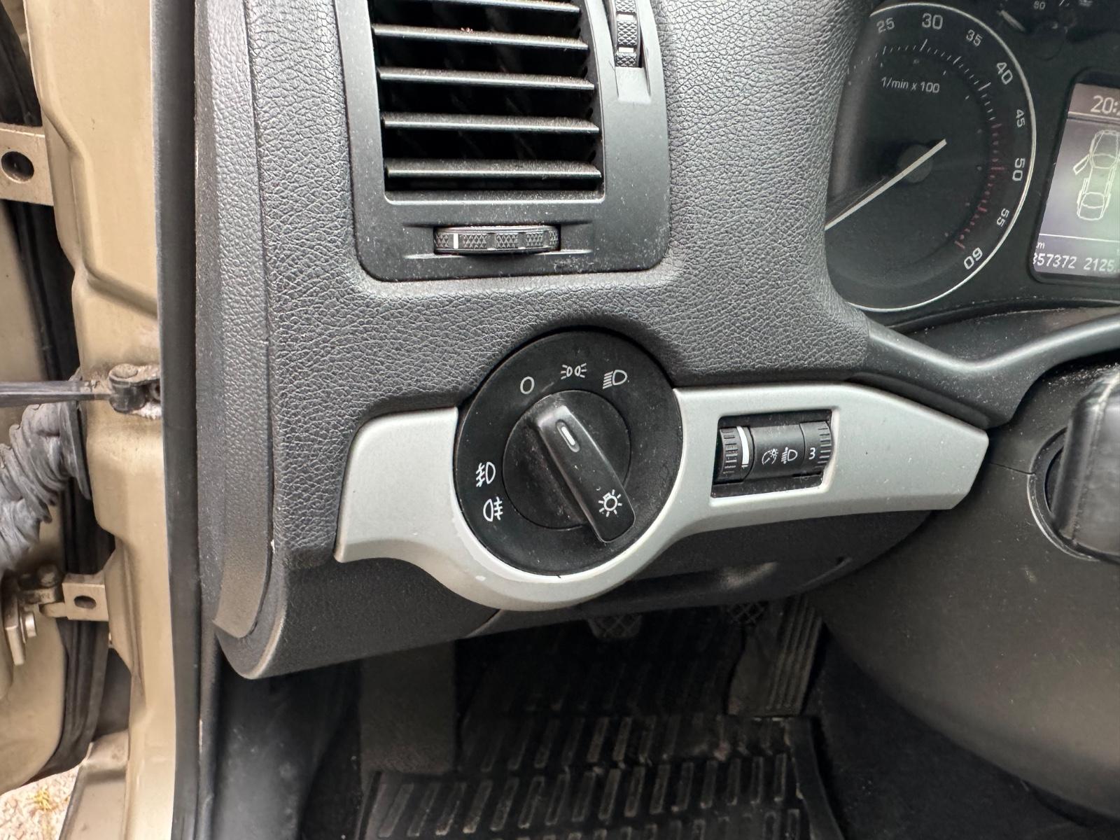 Skoda Octavia 2005 — photo 30