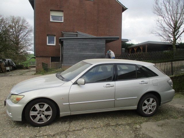 Lexus IS 200 Sport Cross Limited