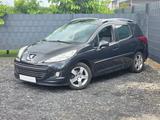 Peugeot 207 SW Premium Klima PDC Panorama 4S-Reifen - Peugeot 207 mit Diesel-Antrieb: SW
