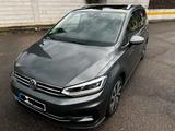 Volkswagen Touran 1.8 TSI DSG Highline - 7 Sitzer - Pano - VW Touran Gebrauchtwagen in Freiburg