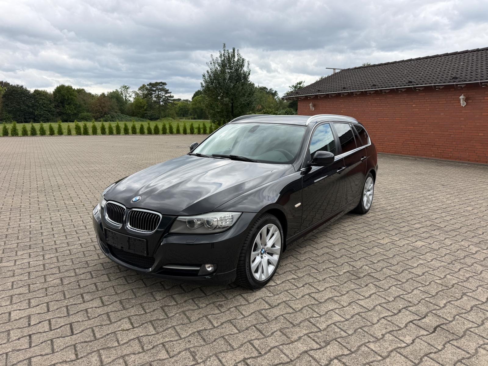 BMW 318 2011 — photo 7