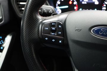 Ford Focus Lim. ST-Line LED Navi Kamera 18 Zoll