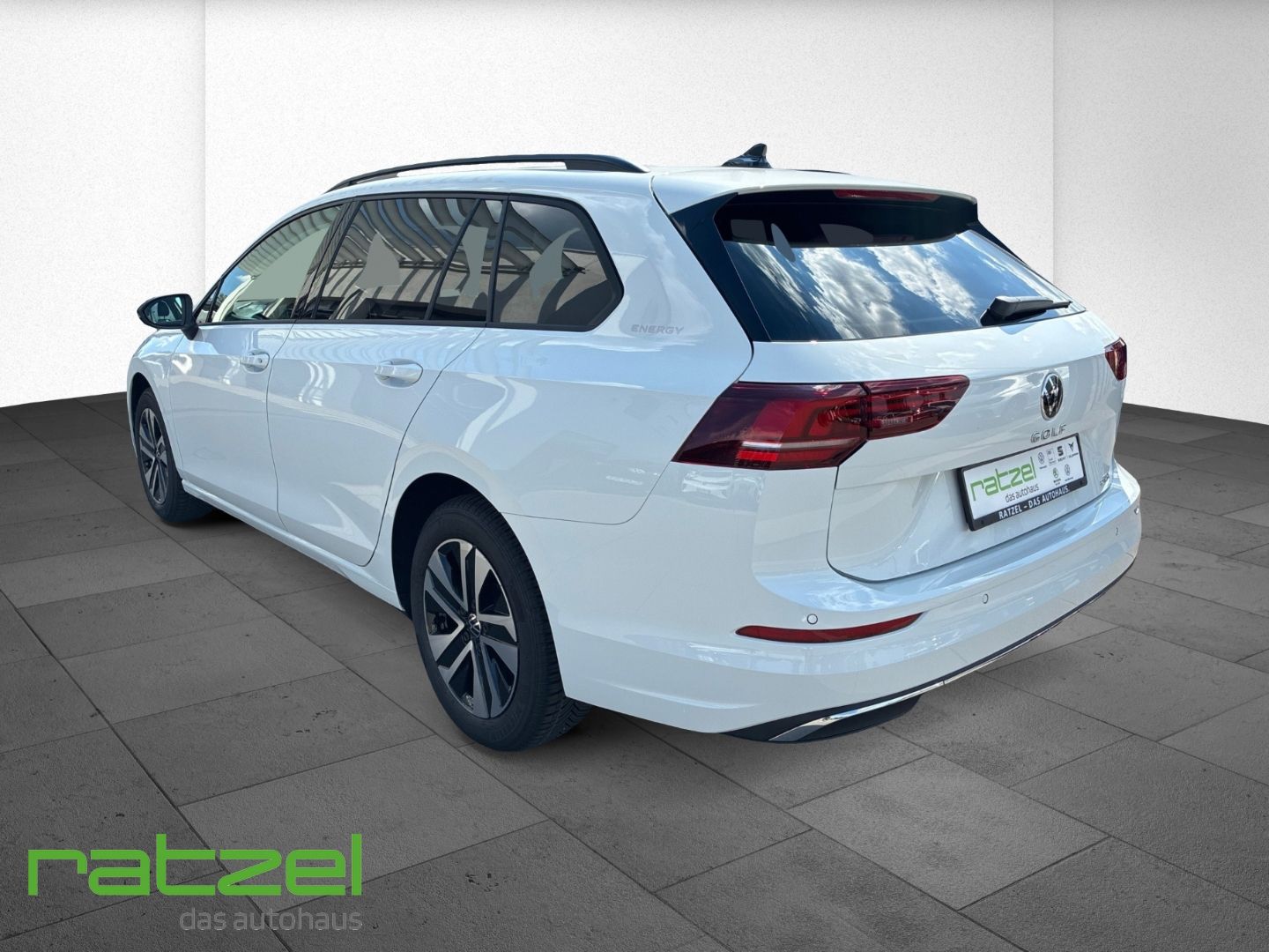Fahrzeugabbildung Volkswagen Golf Variant ENERGY 1.5eTSI DSG ACC+AHK+NAVI+LED