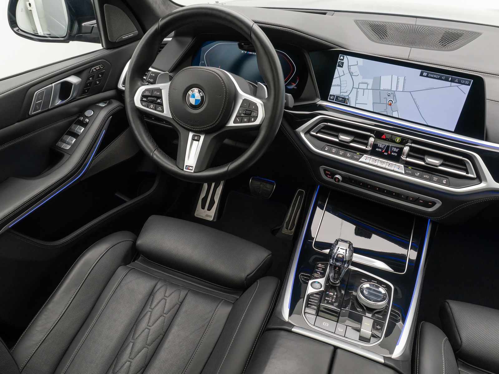 Fahrzeugabbildung BMW X7 M50i 360°SoftClose SkyLounge Massage 22" Voll