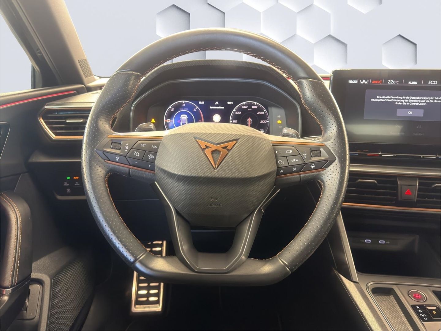 Leon Sportstourer 1.4l Hybrid DSG  AHZV LED PDC 