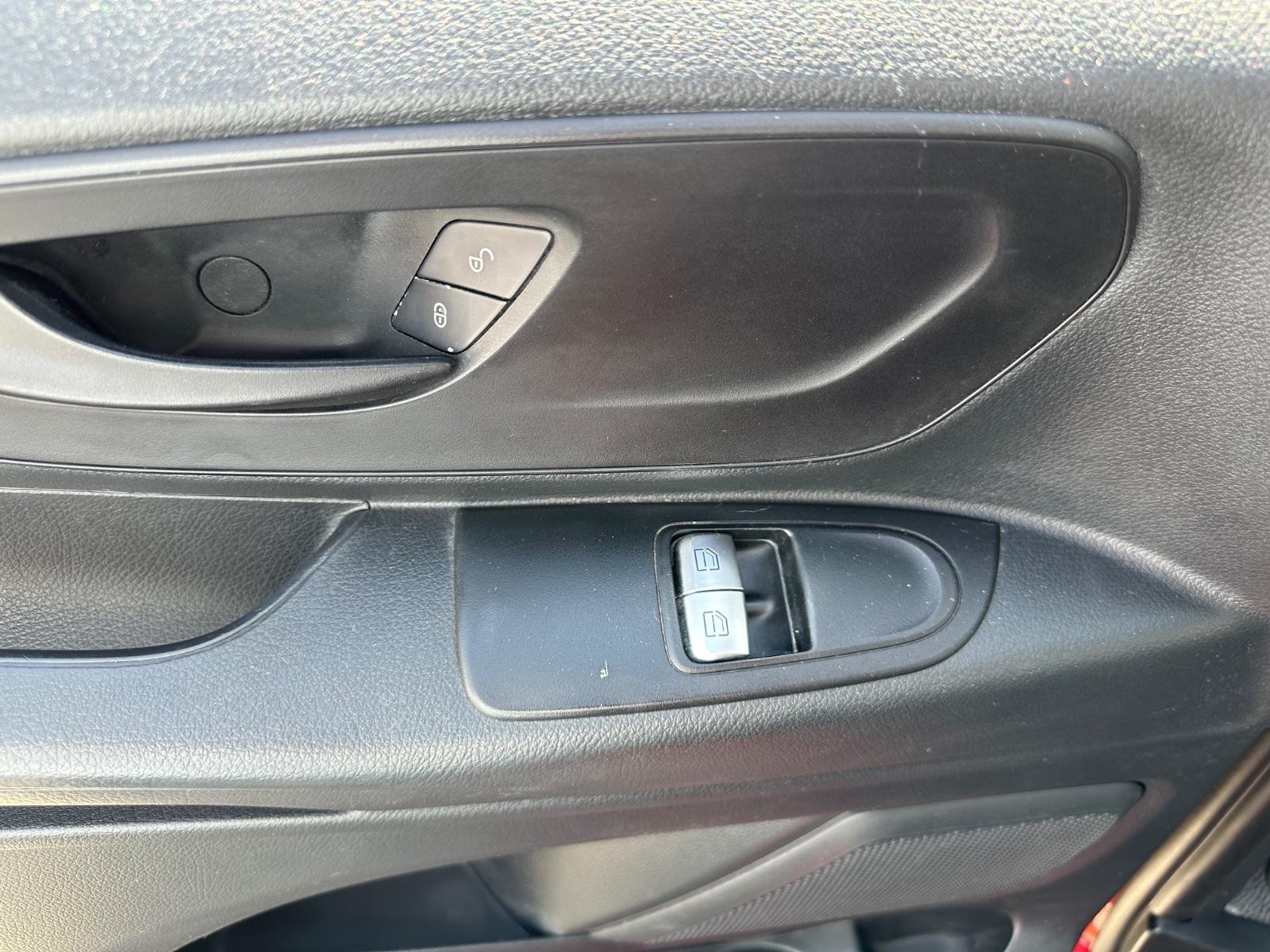 Mercedes-Benz Vito Kasten 114 Cdi RWD lang Kamera Navi Ahk Top
