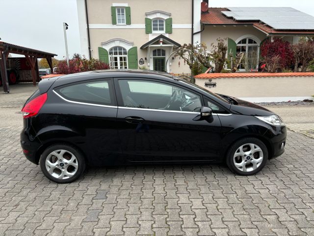 Ford Fiesta Titanium Klimaautomatik 8x Alufelgen