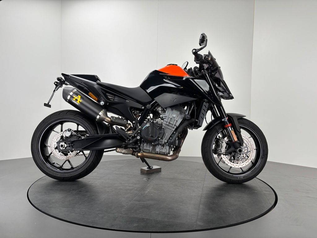 Fahrzeugabbildung KTM 890 DUKE *TOP-ZUSTAND *1. HAND *ARROW