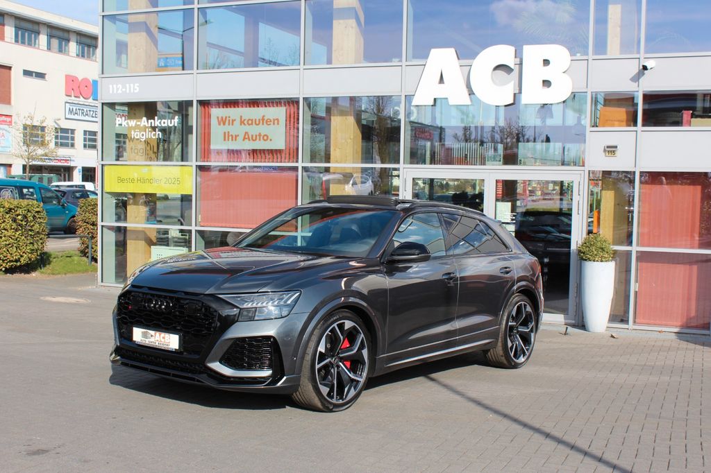 Audi RSQ8
