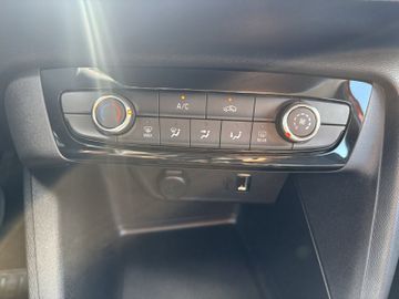 Bild 19 Opel Corsa 1,2 Elegance NAVIGATION