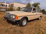 Mercedes-Benz Mercedes 230 TE S123 | 2. Hand | Garage | 2-  - Mercedes-Benz E 230: Kombi