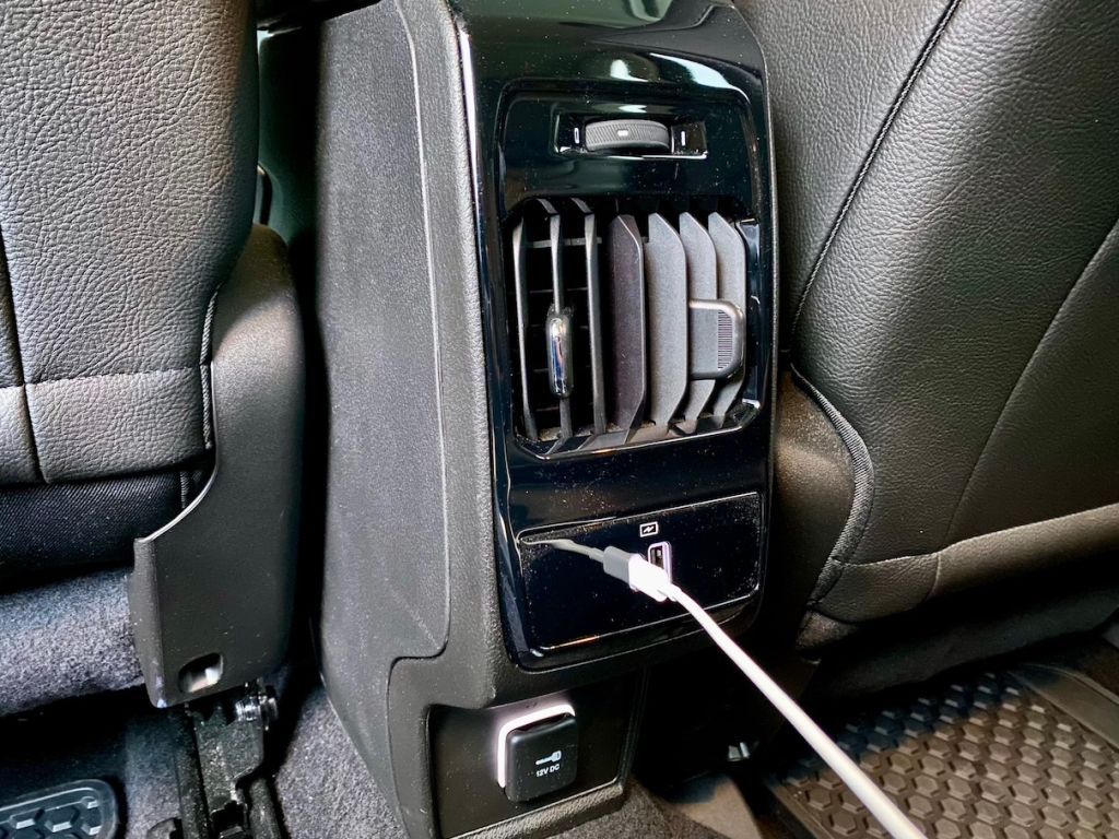 Fahrzeugabbildung Jeep Compass 1.5 Autom. Night Eagle AAC SHZ CARPLAY