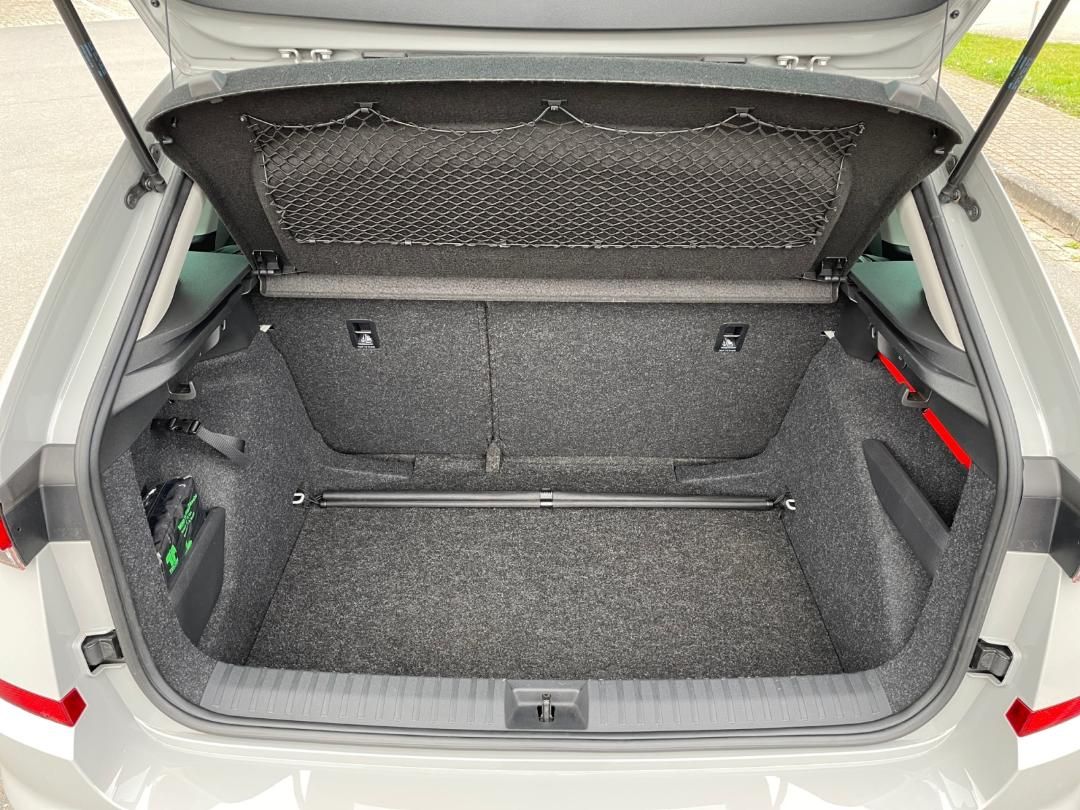 Kamiq 1,5 TSI Clever Kamera CarPlay 17" Sitzheiz