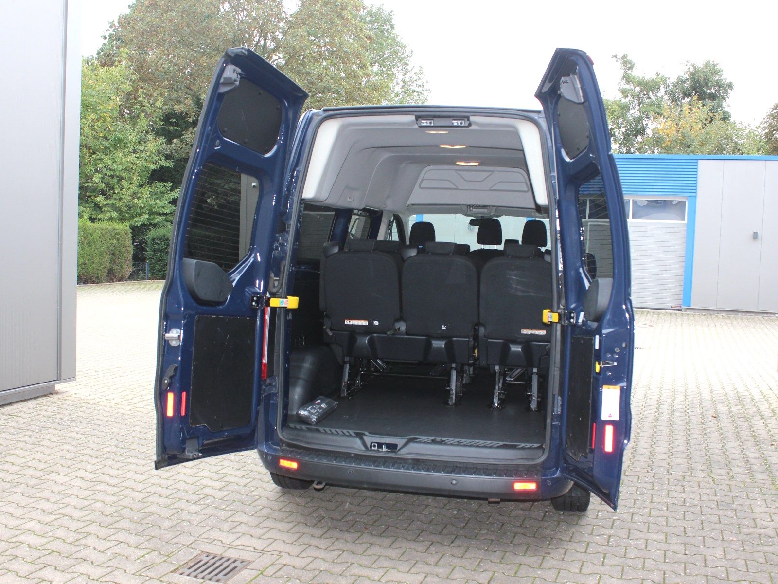 Fahrzeugabbildung Ford Transit Custom 320 L2 Trend 2,0 TDCi