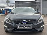 Volvo V60 Kombi Linje  BI-XENON RFK AUTOMATIK SHZ AHK - Volvo V60 mit Diesel-Antrieb