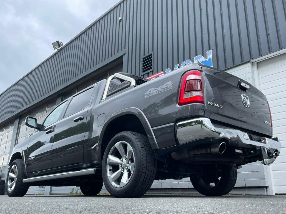 Fahrzeugabbildung Dodge RAM 1500 CrewCab Laramie 5.7 4x4 LPG