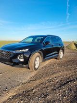 Hyundai SANTA FE 2.2 CRDi Premium 4WD 8AT Premium - Hyundai SANTA FE von privat