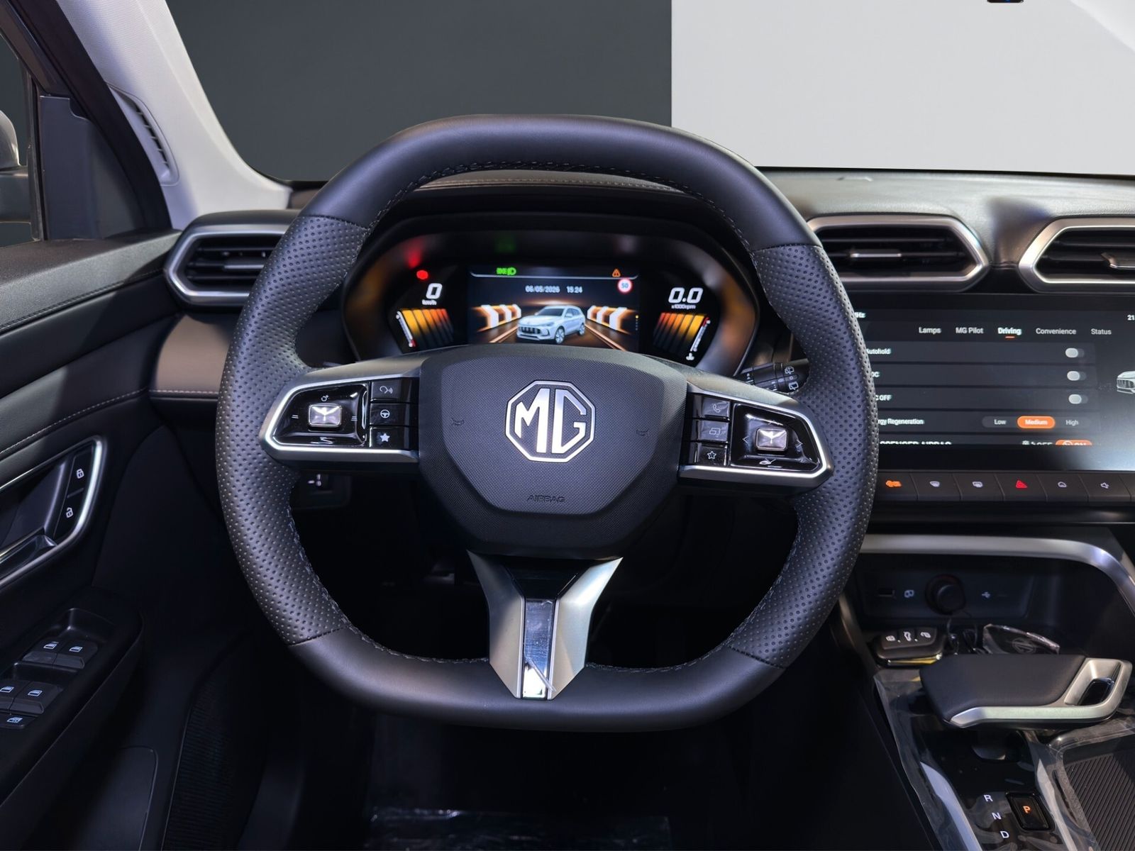 MG ZS