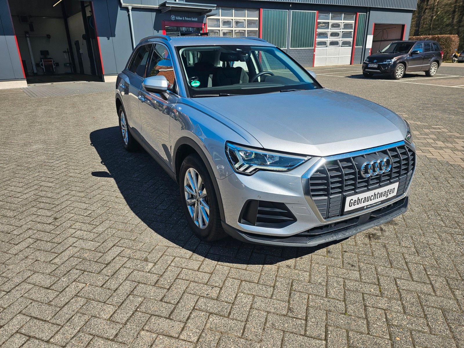 Audi Q3 45 1.4 TFSI e basis *AHK*LED foto 3