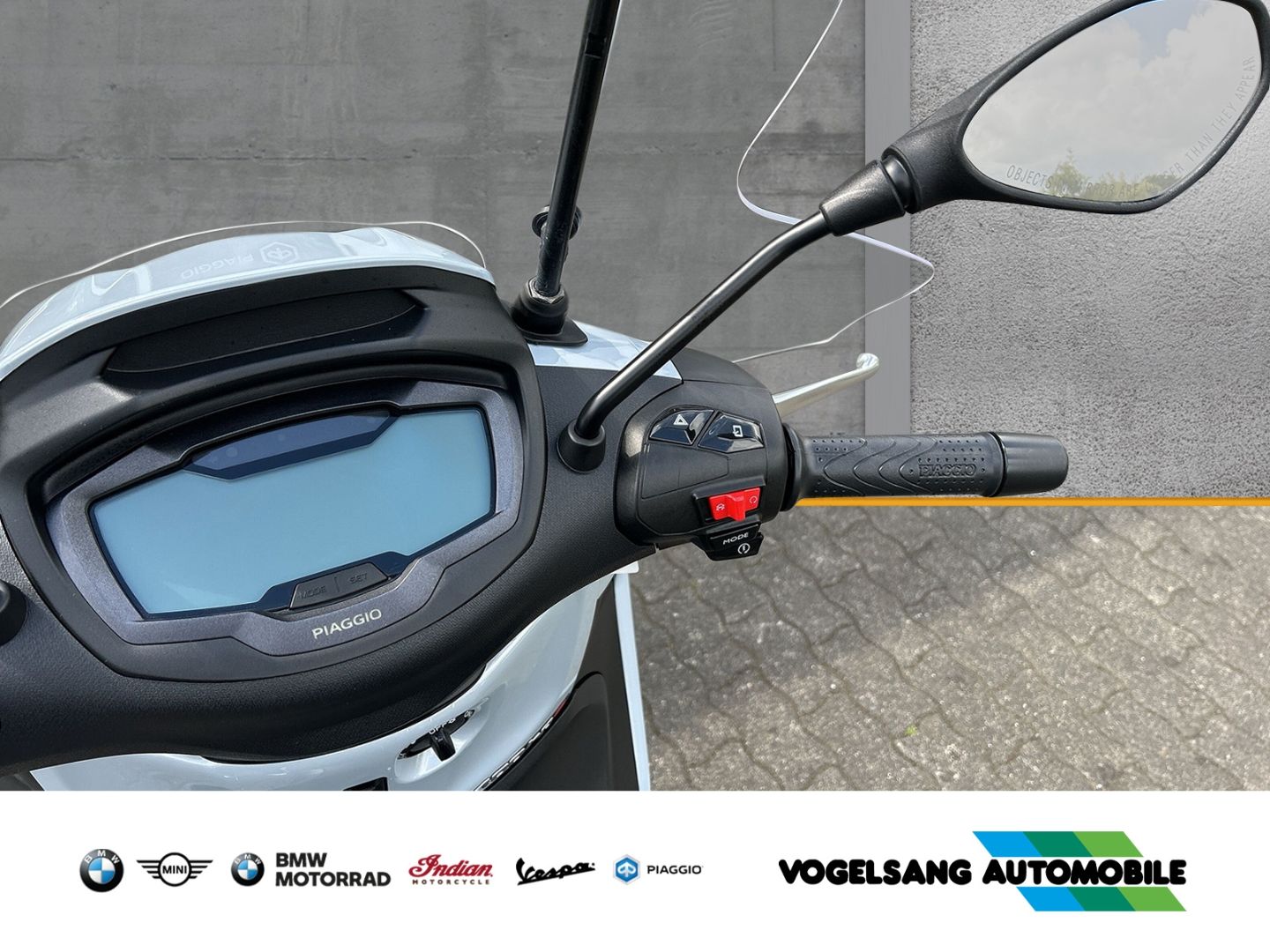 Fahrzeugabbildung Piaggio Beverly 400 HPE Sport, LCD-Display, Keyless Ride