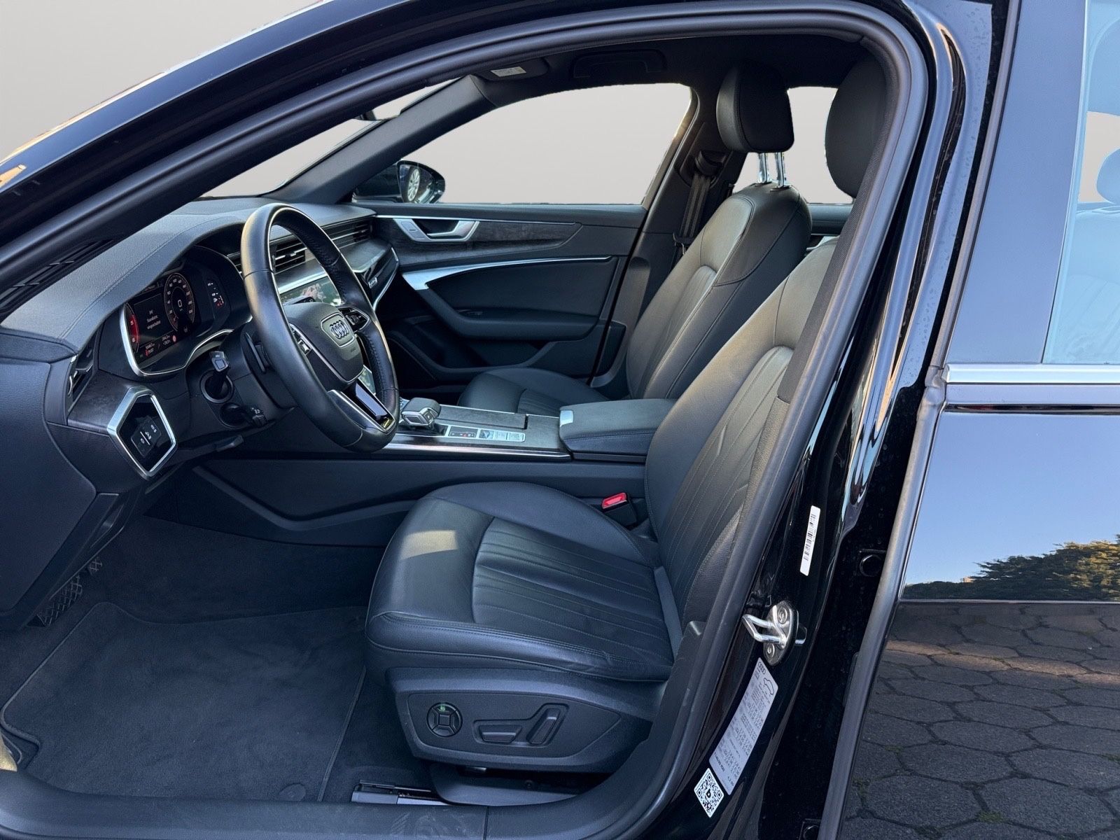 Fahrzeugabbildung Audi A6 Avant 40 TDI quattro design*LED*Leder*Kamera