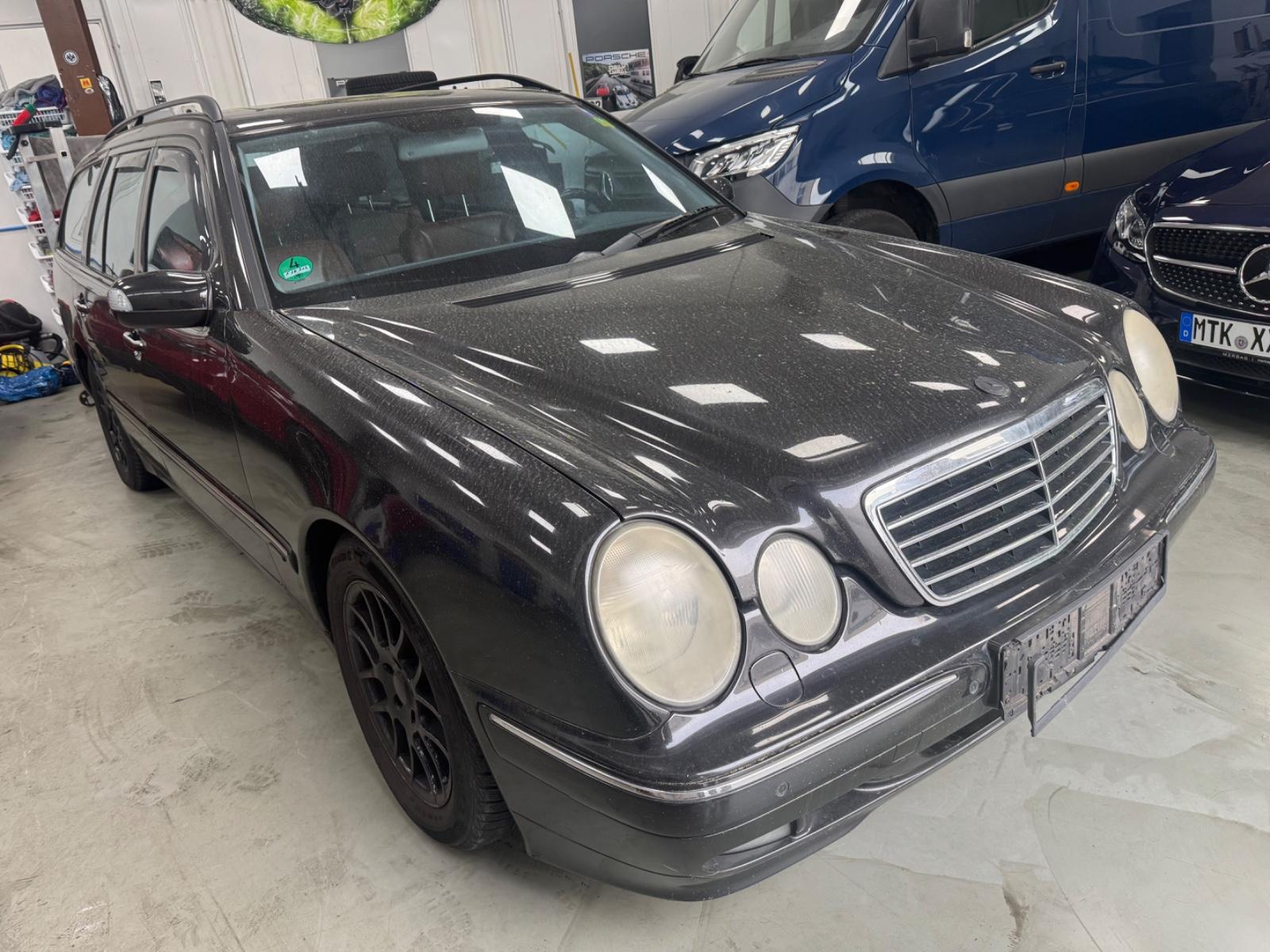 Mercedes-Benz E 320 CDI T AVANTGARDE Automatik AHK
