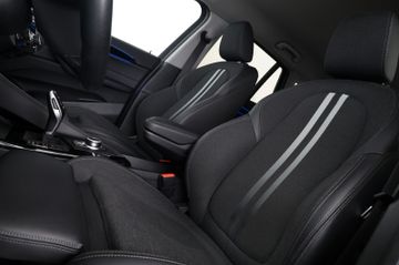 BMW X1 sDrive20i Sport Line RFK LED AHK 18"