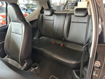MYAUTOCENTER – Gebraucht- und Jahreswagen mit Werkstattservice in Pfaffenhofen Volkswagen up! black up! *Sitzh.*Navi*Klima*TÜV0428*