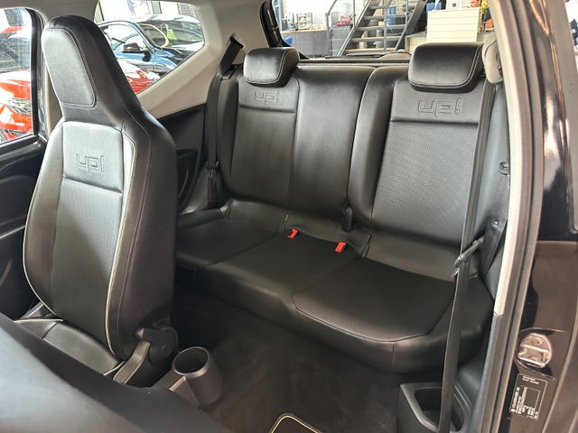 MYAUTOCENTER – Gebraucht- und Jahreswagen mit Werkstattservice in Pfaffenhofen Volkswagen up! black up! *Sitzh.*Navi*Klima*TÜV0428*