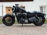 Harley-Davidson Sportster / Fourty Eight (Jekill & Hide)