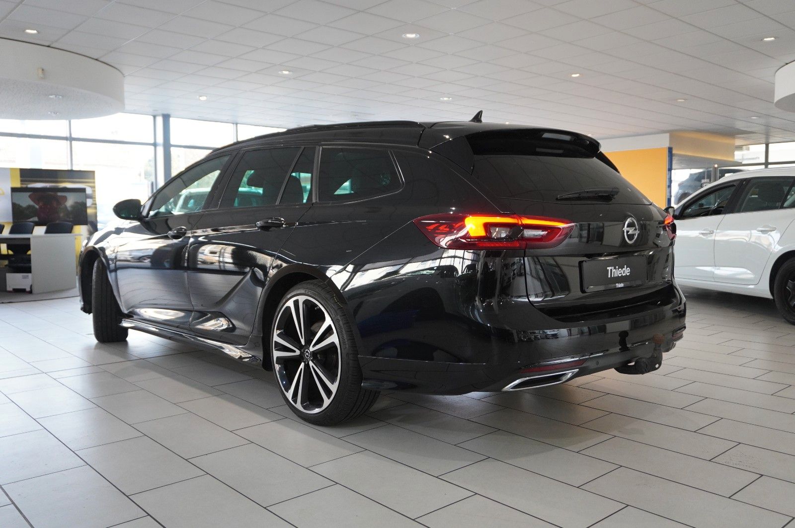 Fahrzeugabbildung Opel Insignia B ST 2.0D ULTIMATE NAVI/OPC/KAMERA/AHK