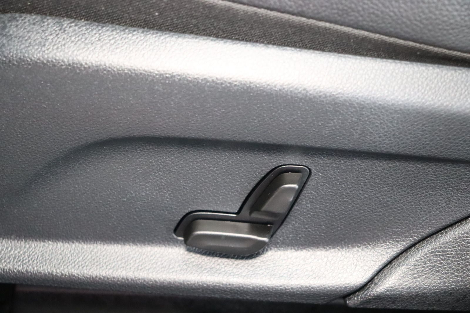 Fahrzeugabbildung Mercedes-Benz GLC 350 QE 4Matic * AMG-Paket * LED *