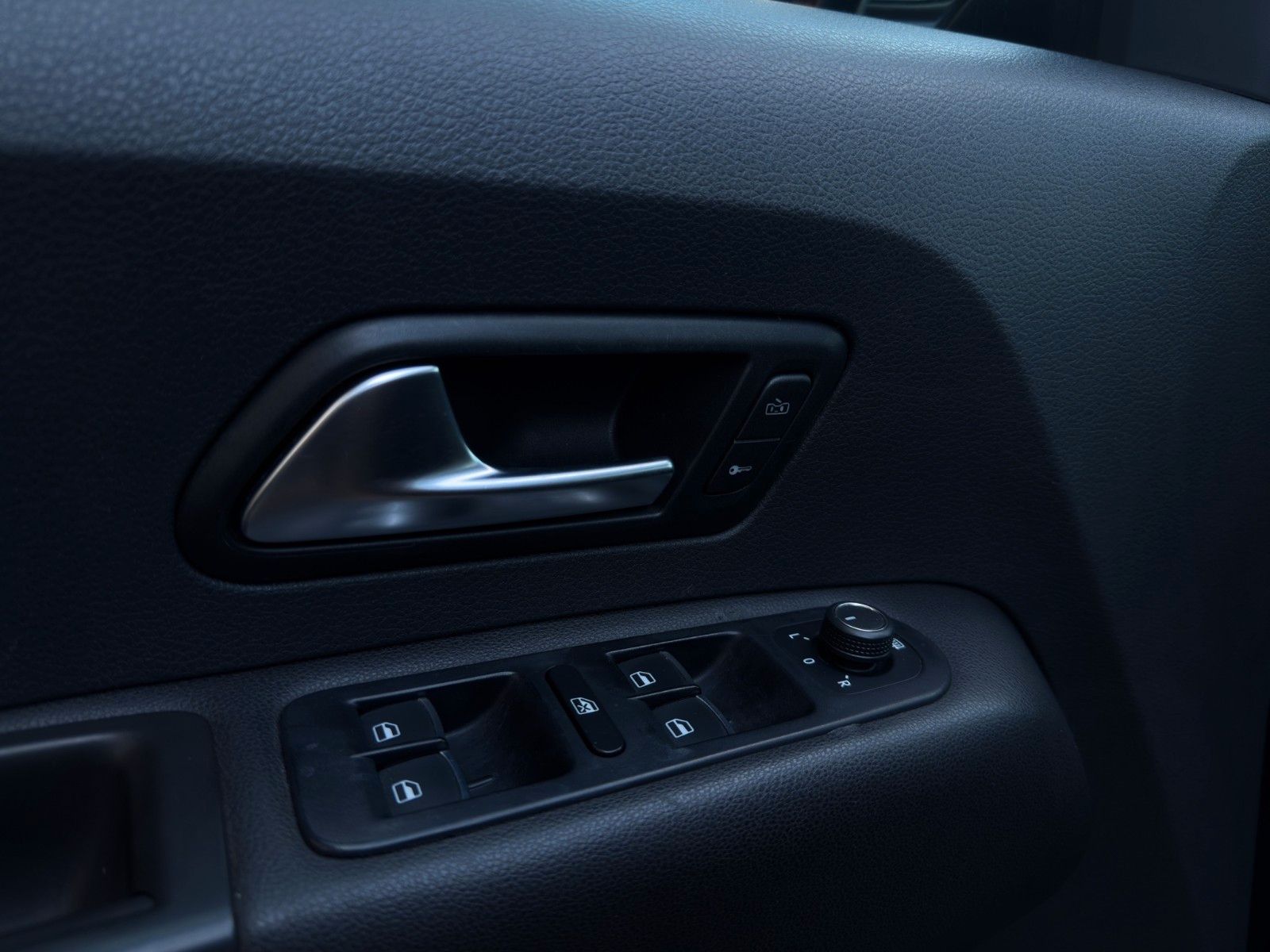 Fahrzeugabbildung Volkswagen Amarok 4Motion *Standheizung*AHK*Kamera*Bi-Xen*