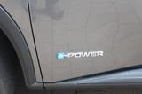 Nissan X-Trail 1.5 VC-T e-Power N-CONNECTA N-CONNECTA - Nissan X-Trail: Limousine