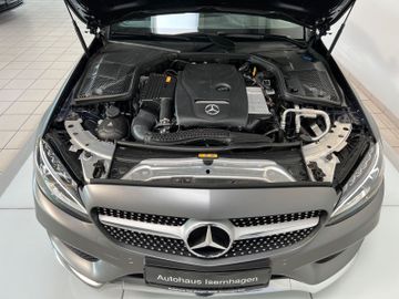 Fahrzeugabbildung Mercedes-Benz C 300 AMG Paket Kamera HUD DVD Burmester Voll