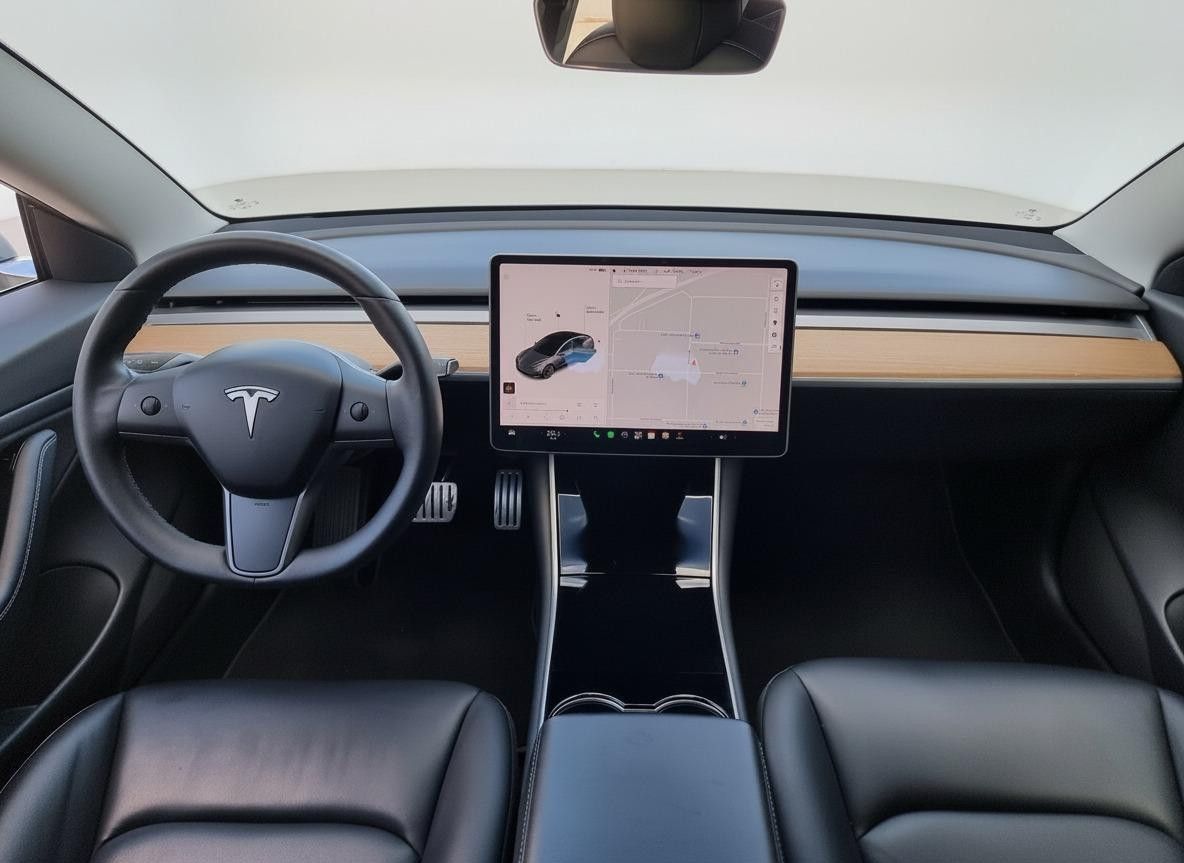 Tesla Model 3 Performance AWD 75kWh SOH 89,4%| panoram imagem 3