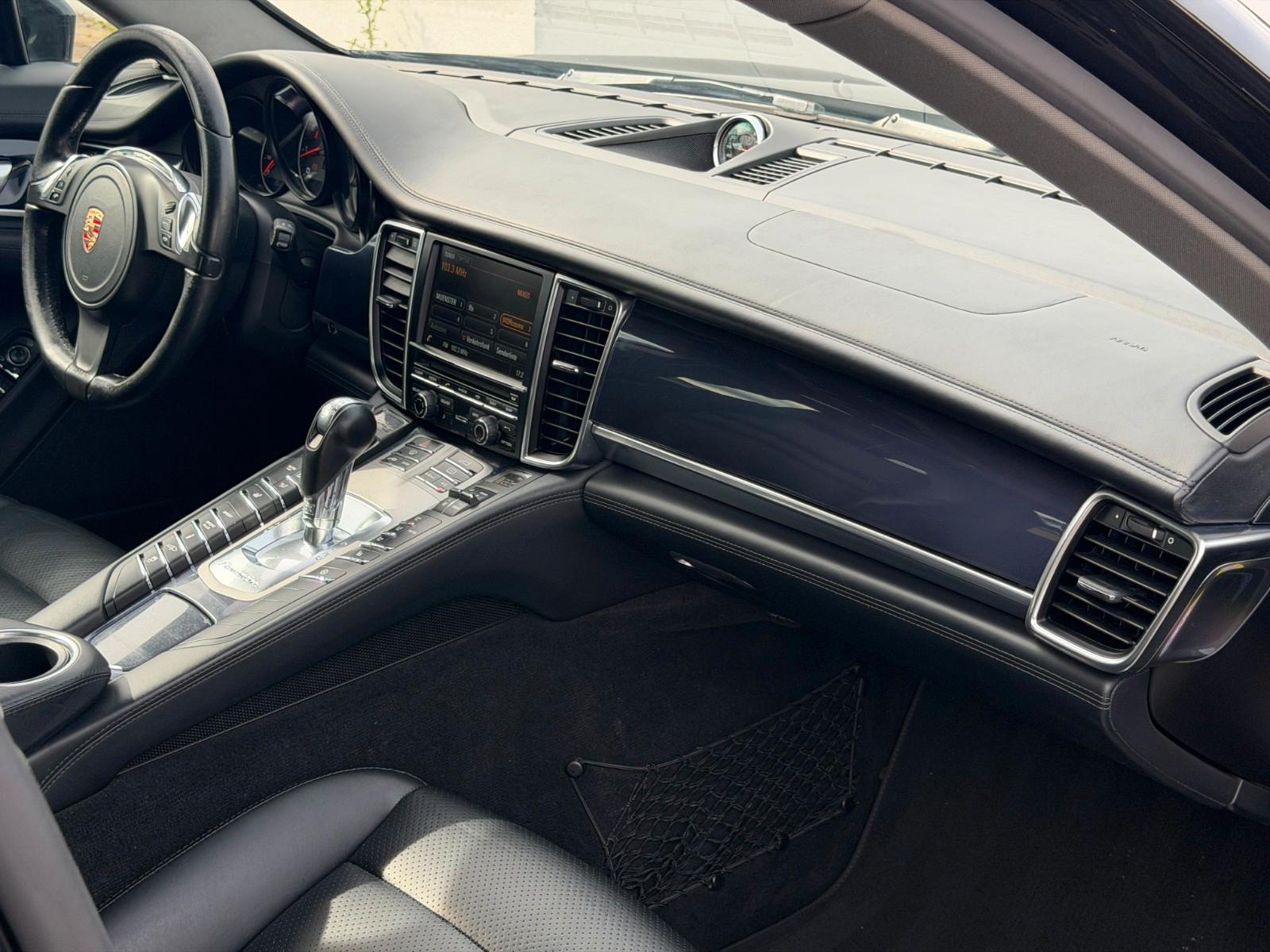 PORSCHE PANAMERA 310 CH 4X4 BVA - FACELIFT - TOIT OUVRANT - SUSPENSION PNEUMATIQUE - SPORTCHRONO  - HAYON ÉLECTRIQUE